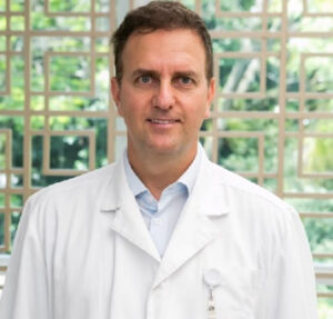 Dr. Eduardo Librelotto